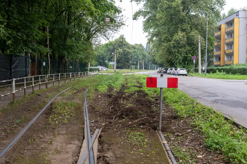 Bytom: Przebudowa linii tramwajowej na Stroszek. Ruszyły prace przy ul. Tarnogórskiej
