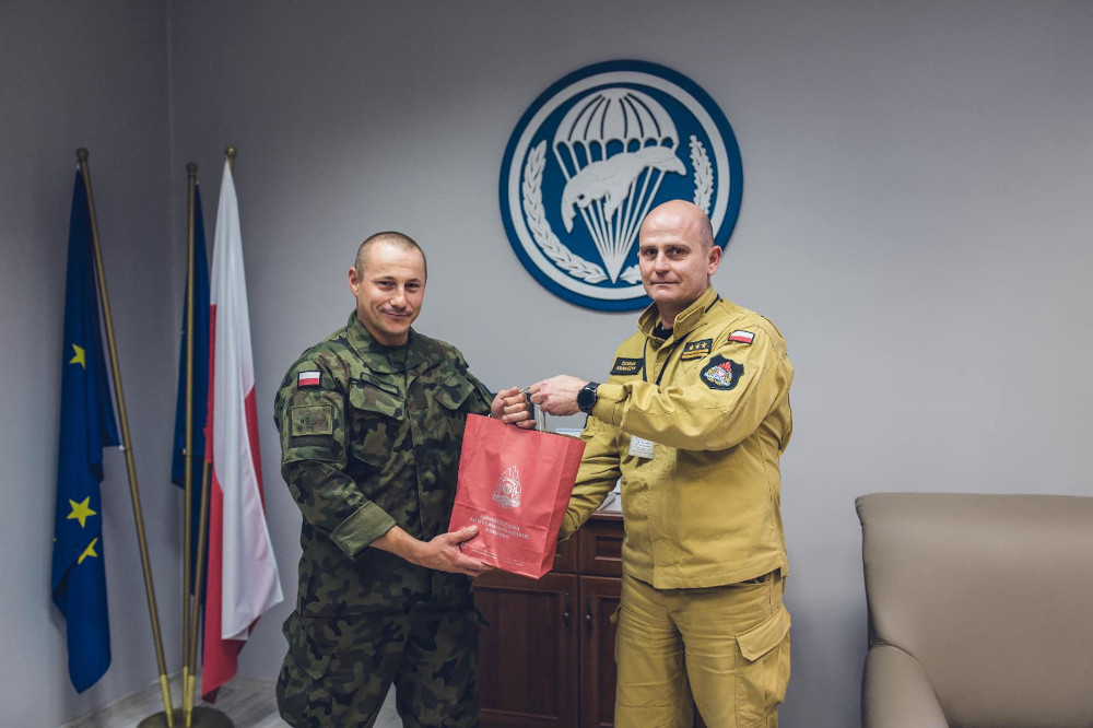 Nagroda dla żołnierza 6 Batalionu Powietrznodesantowego. Ruszył na pomoc motocykliście