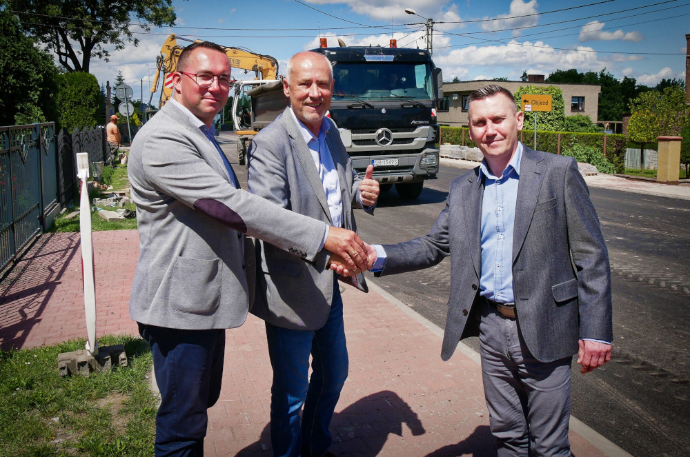 Przebudowa ulicy Zwycięstwa w Ornontowicach na finiszu