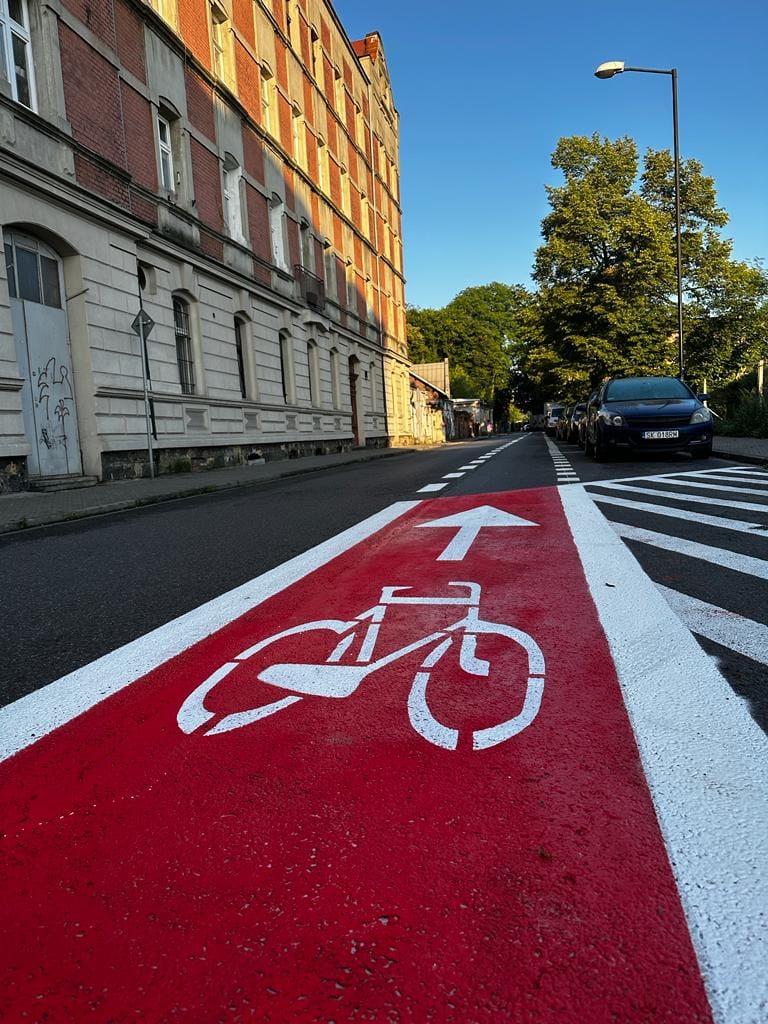 Udogodnienia dla katowickich rowerzystów. Na ulicy Kozielskiej powstał kontrapas
