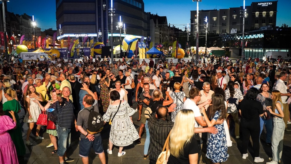 Trzecia Potańcówka przed Teatrem Śląskim za nami. Zobacz zdjęcia!