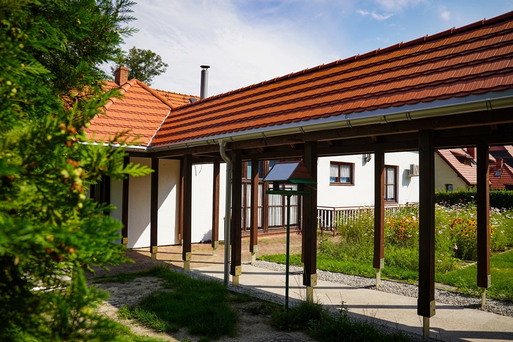 Katowice: Ośrodek Rehabilitacyjno-Edukacyjno-Wychowawczy z nowym łącznikiem