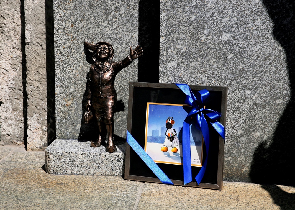 Krasnalka Krystynka stanęła przy Teatrze Śląskim w Katowicach