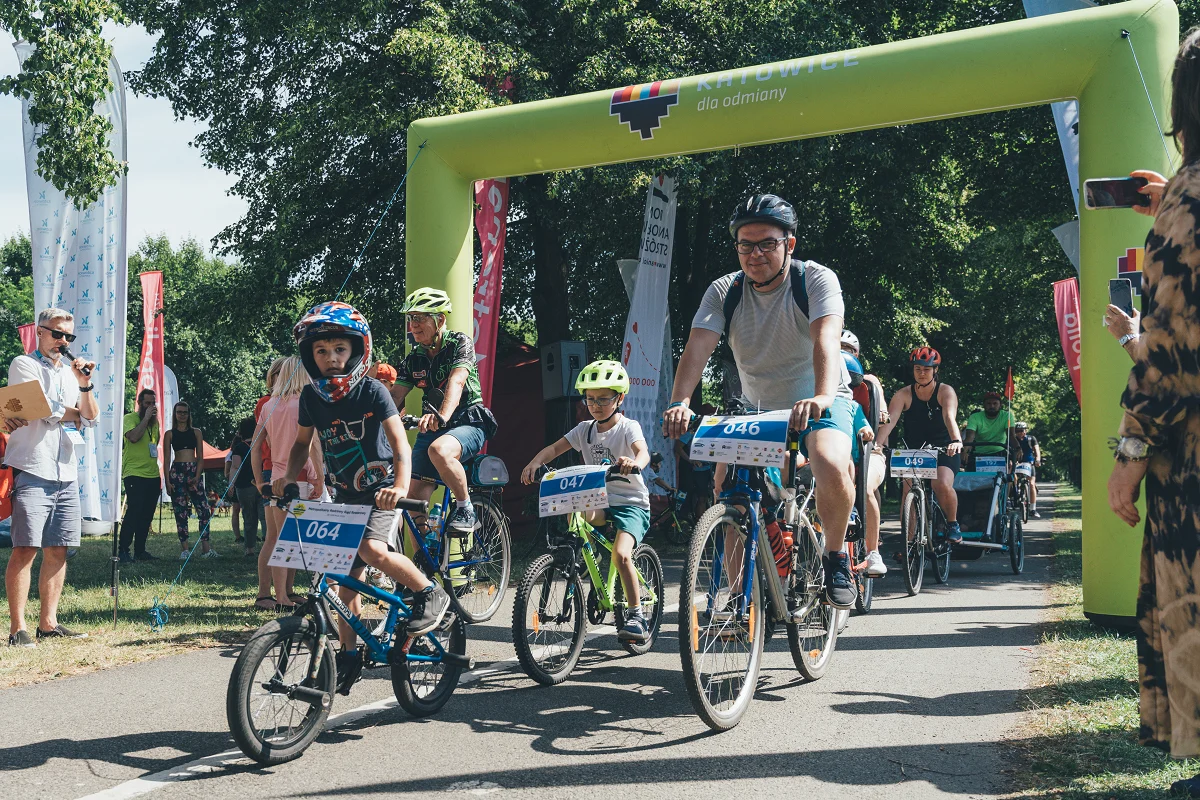Pojadą na rowerach i pomogą dzieciom. Przed nami III Katowicki Rodzinny Rajd Rowerowy!