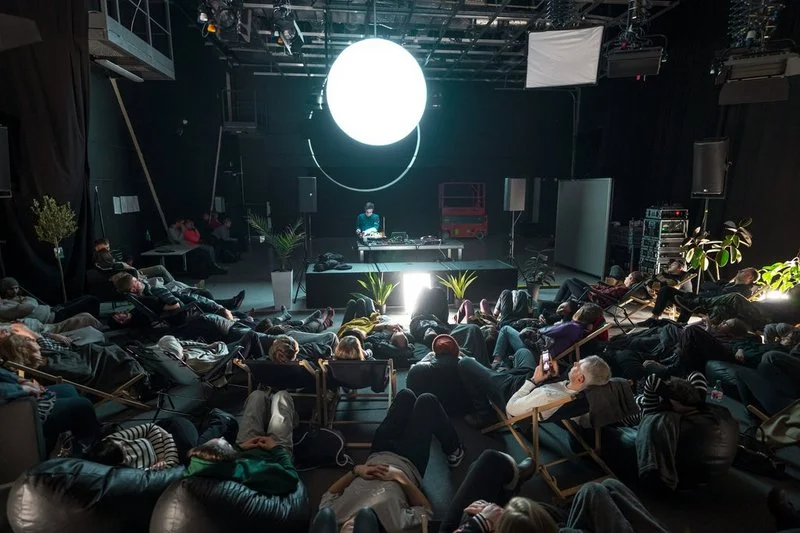 Cykl bezpłatnych terapeutycznych sesji muzycznych w letniej odsłonie