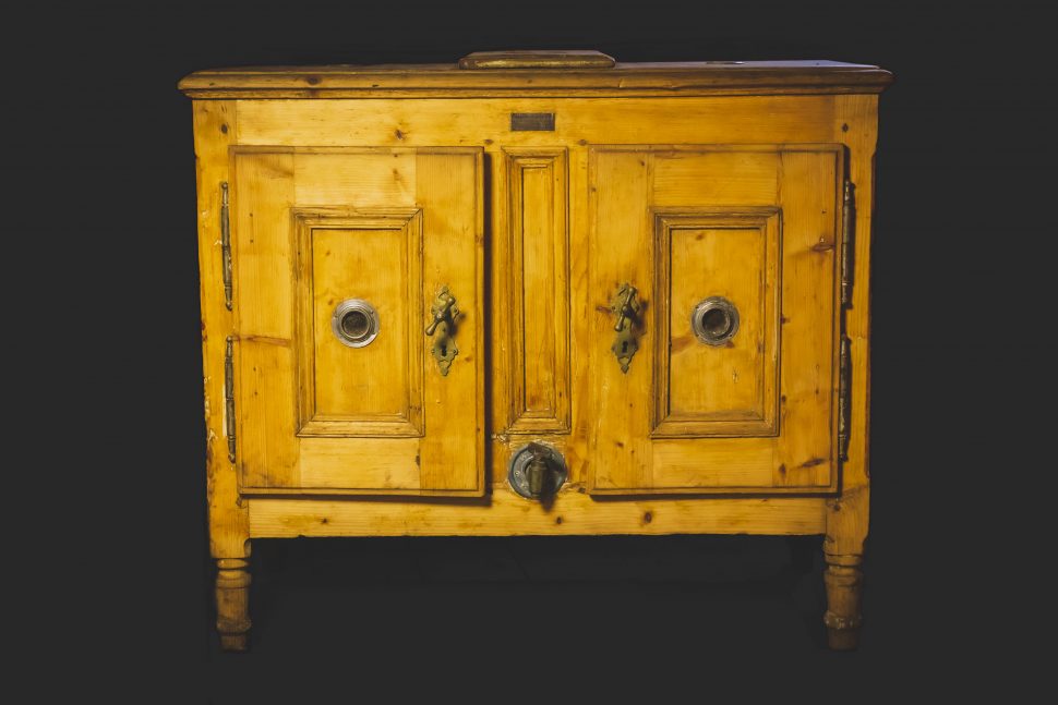 Wystawa dawnych sprzętów do chłodzenia żywności w chorzowskim Skansenie