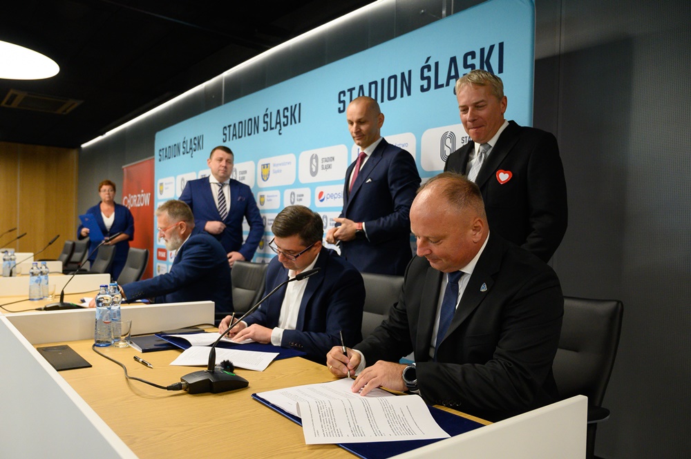 Ruch Chorzów przenosi się na Stadion Śląski. Podpisano umowę na występy "Niebieskich"