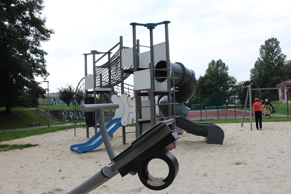 Nowy plac zabaw na deptaku w Chorzowie. Efekty złożonej przez władze miasta obietnicy