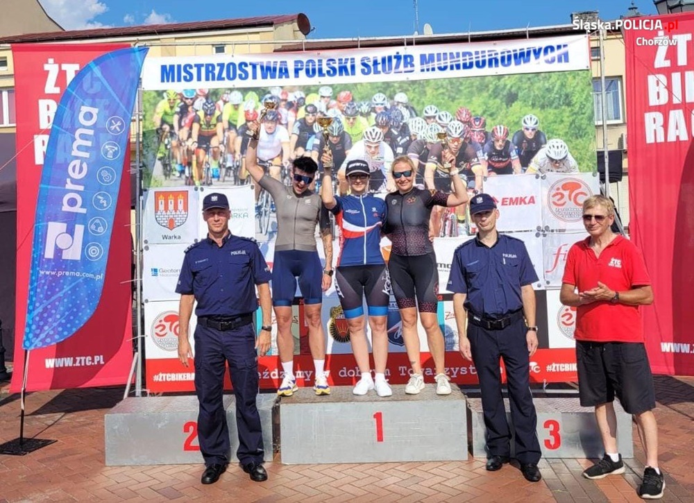Kolejny medal dla chorzowskiej policjantki. Wygrała w kategorii kolarstwa szosowego