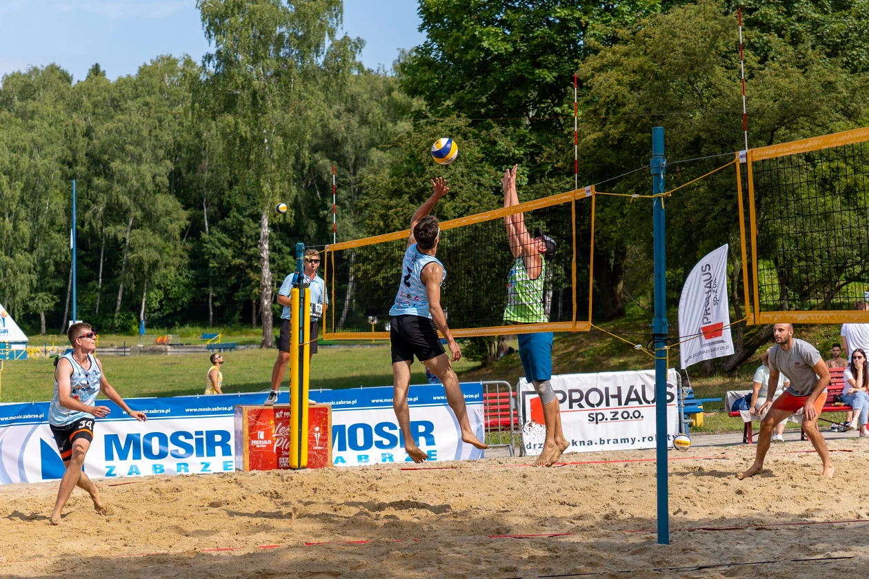 Za nami turniej siatkówki plażowej "Leśna Plaża 2023" [ZDJĘCIA]