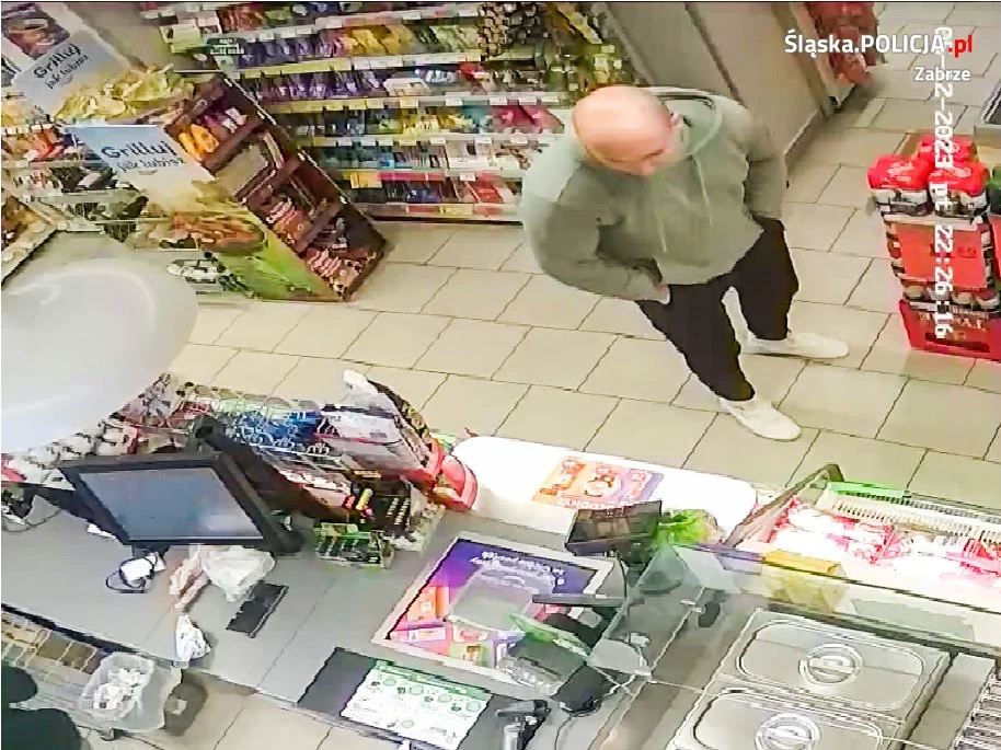 Wizerunek sprawcy uszkodzenia ciała. Rozpoznajesz go?