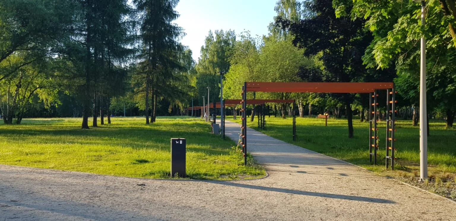 Wypoczynek w otoczeniu natury? Jaworzno to miejsce, w którym znajdziemy trzy piękne parki!