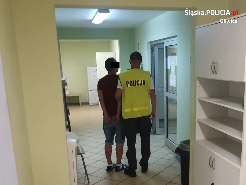 Pijany mężczyzna oglądał z daleka wywołany przez siebie pożar. Grozi mu 5 lat więzienia!