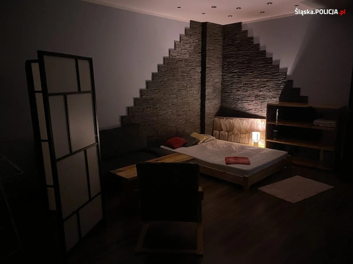 Małżeństwo z Bytomia odpowie za handel ludźmi. Podejrzani zwerbowali co najmniej kilkanaście kobiet