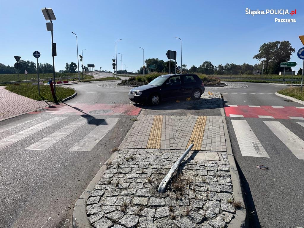 22-letni Ukrainiec pod wpływem alkoholu przewoził nieletnie. Mężczyzna spowodował kolizję!