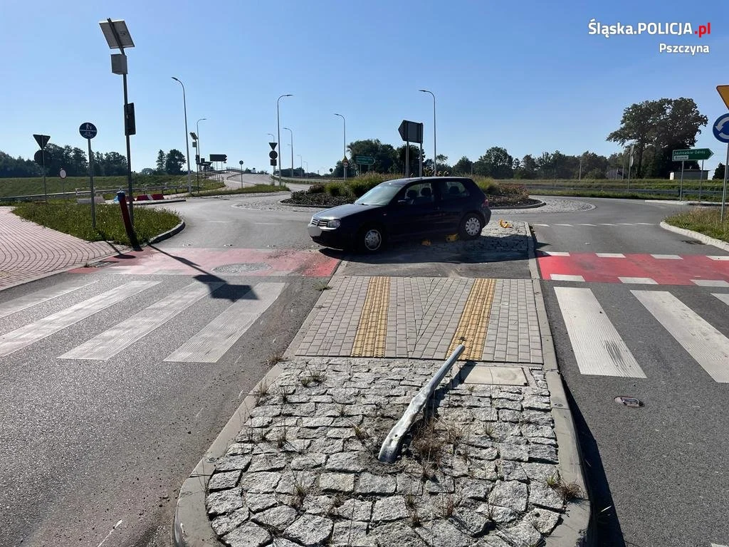 22-letni Ukrainiec pod wpływem alkoholu przewoził nieletnie. Mężczyzna spowodował kolizję!