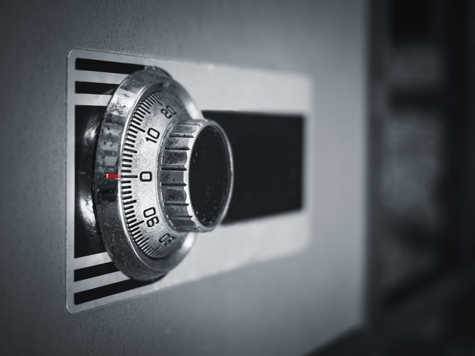 Gdzie trzymać sejf w mieszkaniu w bloku?