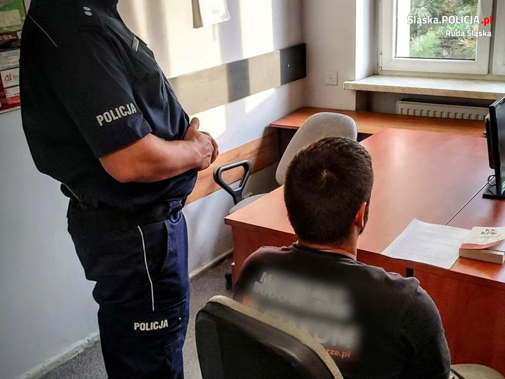 Policyjny pościg w Halembie. 22-latek uciekał jaguarem przed kontrolą!