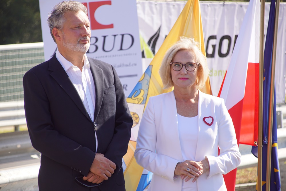 Otwarcie kolejnego odcinka trasy N-S 23