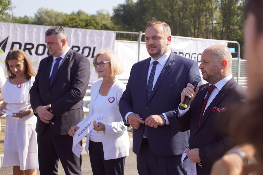 Otwarcie kolejnego odcinka trasy N-S 27