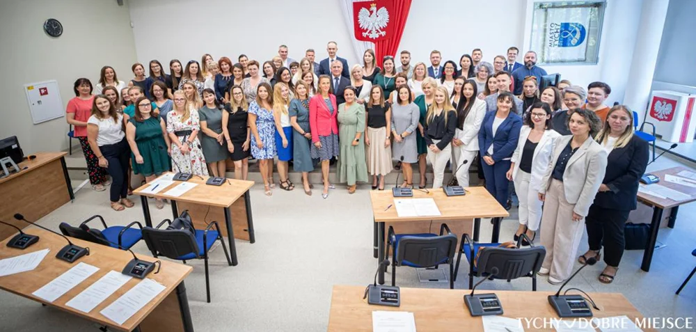 Awanse zawodowe nauczycieli w Tychach. Uroczyste ślubowanie w Urzędzie Miasta