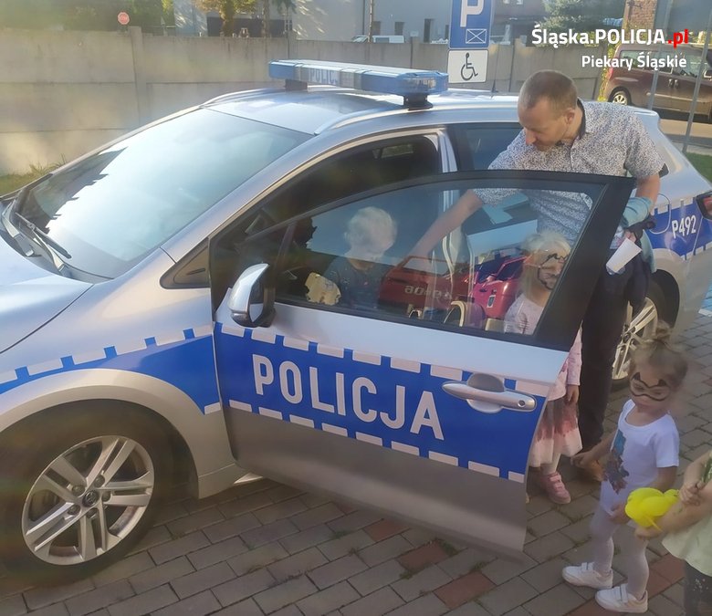 Festyn rodzinny z udziałem piekarskich dzielnicowych. Zobacz, co się działo!