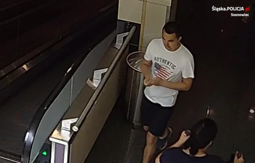 Przywłaszczył pieniądze pozostawione w bankomacie. Poznajesz go?