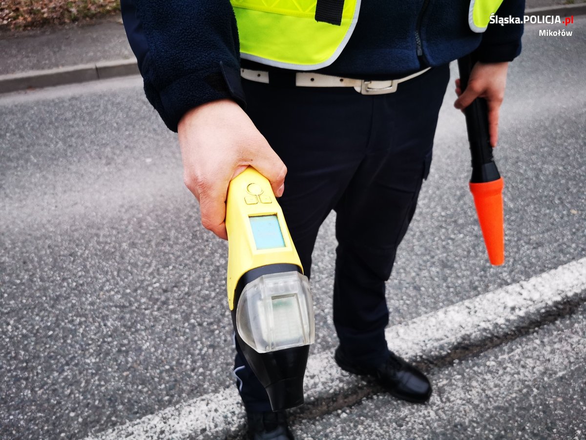 Poszukiwany przez prokuraturę wpadł podczas kontroli trzeźwości!