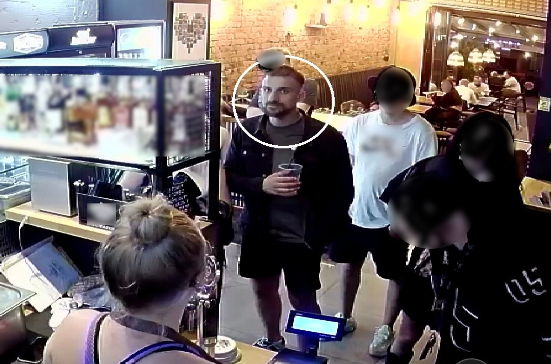 Policjanci poszukują sprawcy uszkodzenia ciała. Rozpoznajesz go?