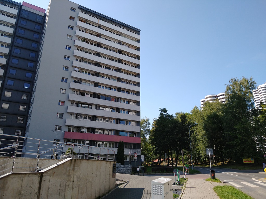 Krzyki i wyzwiska na Tauzenie - co począć z uciążliwym sąsiadem?