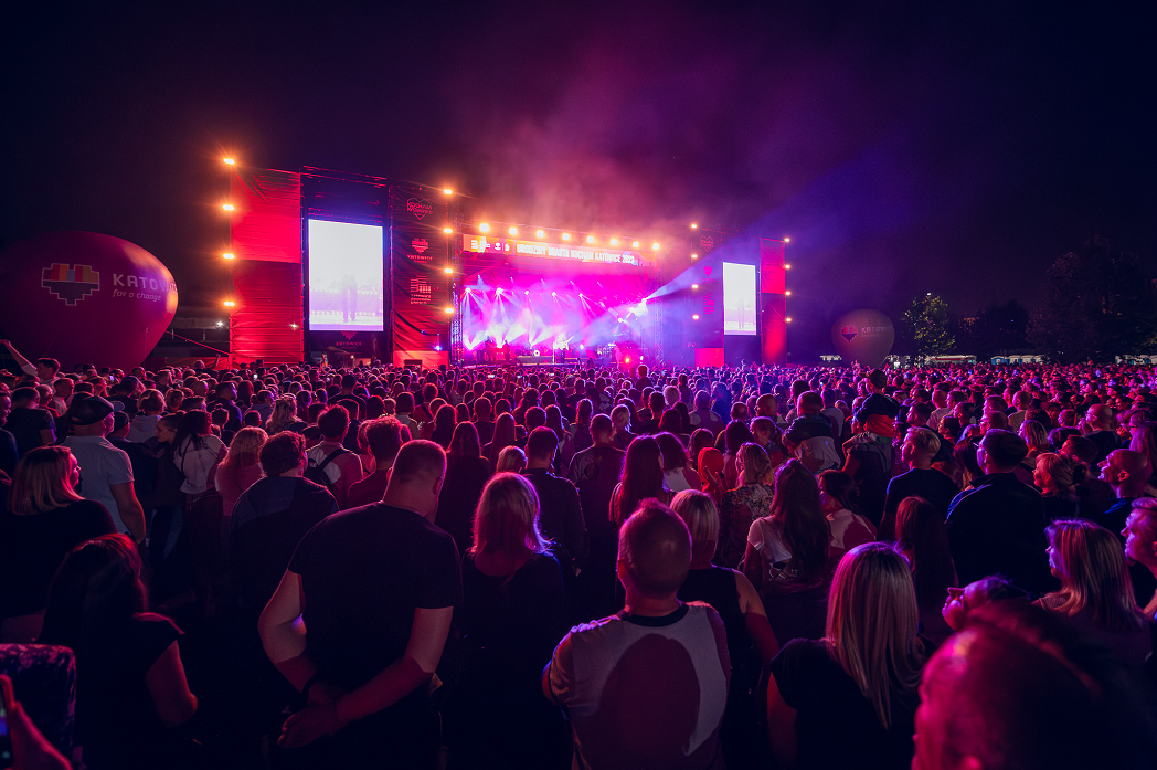 Za nami urodzinowy koncert "Kocham Katowice". Na scenie wystąpili Mrozu i Grubson!