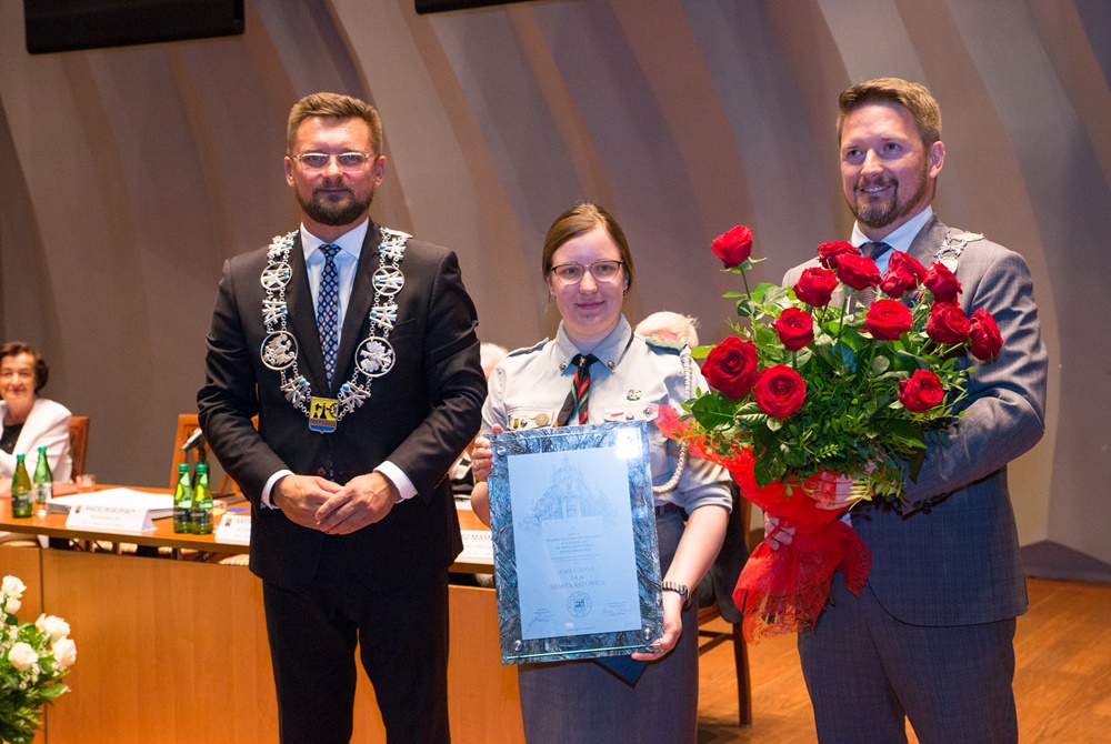 Uroczysta sesja Rady Miasta Katowice. Nadano m.in. tytuł Honorowego Obywatela Miasta
