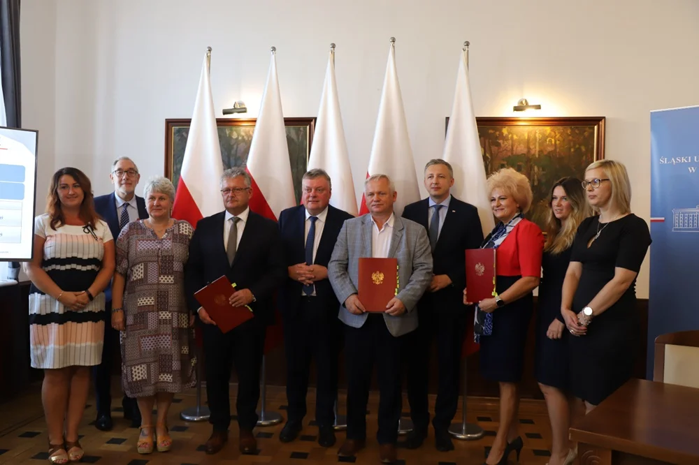 Podpisano umowy w ramach programu "Maluch plus"