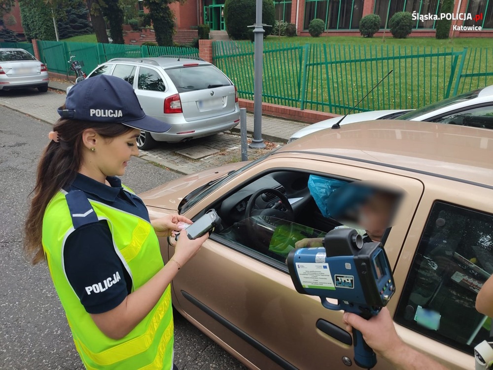 Strefa "Tempo 30" w Katowicach. Policjanci przeprowadzili pomiary prędkości!