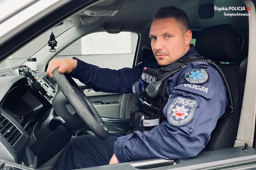 Świętochłowicki policjant czujny także po służbie. Poszukiwany 33-latek został zatrzymany!