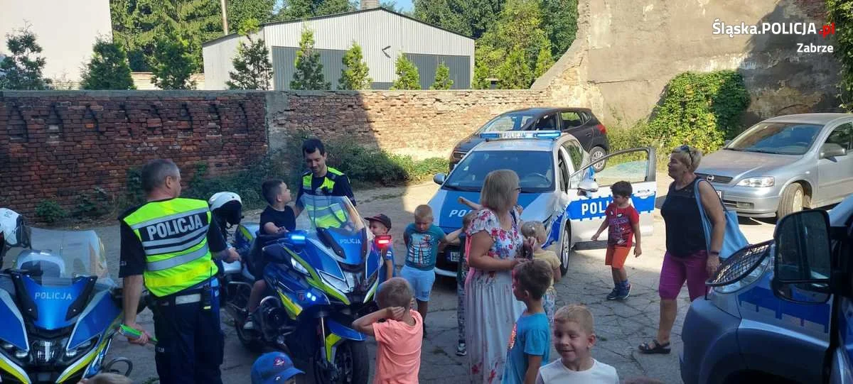 Przedszkolaki odwiedziły Komisariat III Policji w Zabrzu