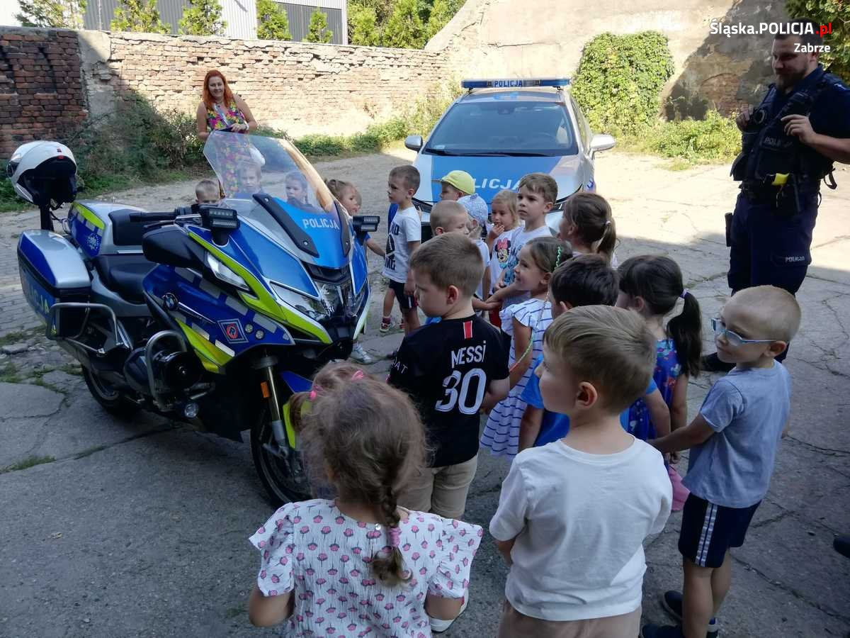 Przedszkolaki odwiedziły Komisariat III Policji w Zabrzu