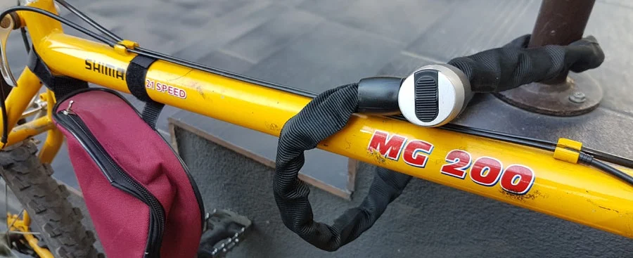 Jak zapobiec kradzieży roweru? Policjanci z Chorzowa radzą