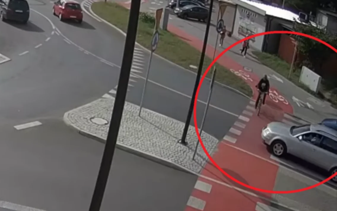 Kierujący o mały włos potrąciłby rowerzystę na przejeździe rowerowym! [FILM]