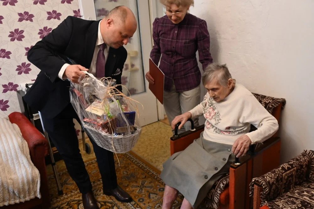 Pani Teodora Sianoszek z Rudy Śląskiej świętowała 100. urodziny