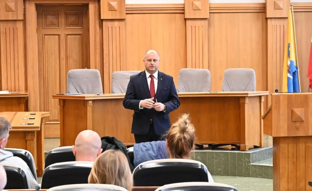 Michał Pierończyk o wyborach parlamentarnych: Musimy dążyć do ich uproszczenia