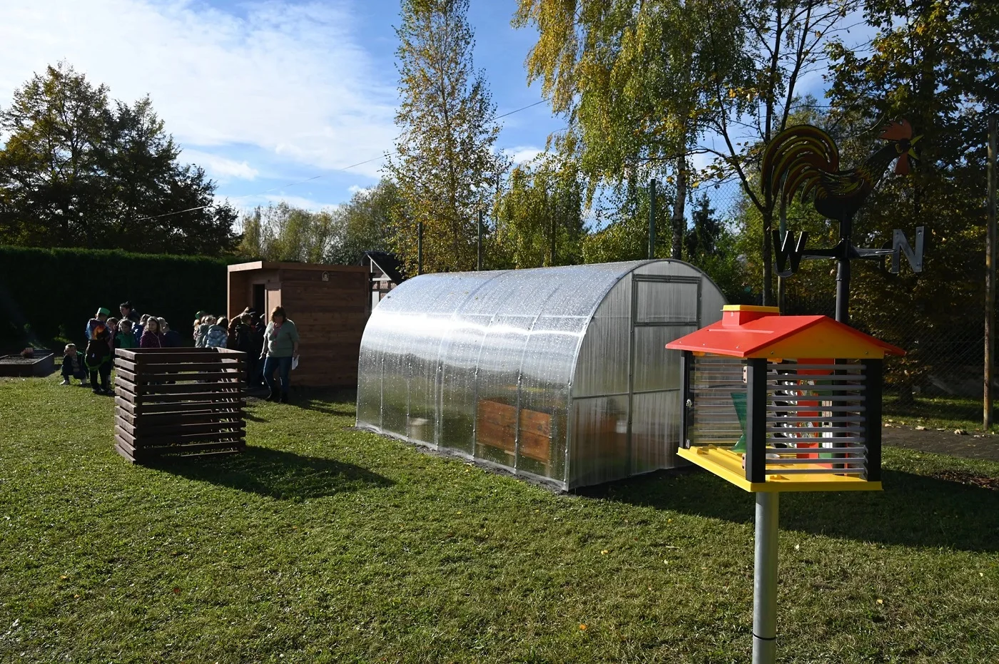 W Szkole Podstawowej nr 16 w Rudzie Śląskiej powstała nowoczesna ekopracownia pod chmurką