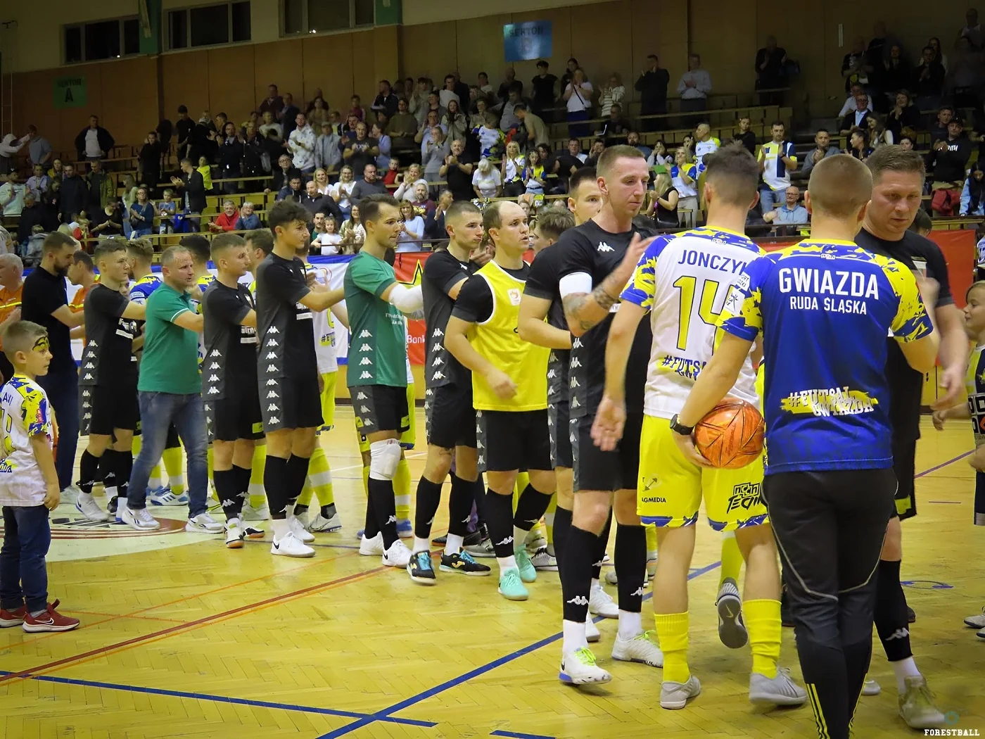 PKO Gwiazda Ruda Śląska bezkompromisowo pokonuje GKS Futsal Tych