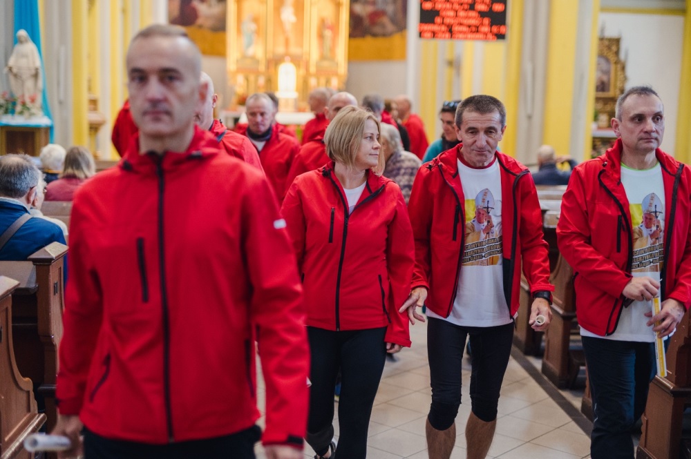 Uczestnicy XXXV pielgrzymki biegowej do Watykanu wystartowali z Siemianowic Śląskich