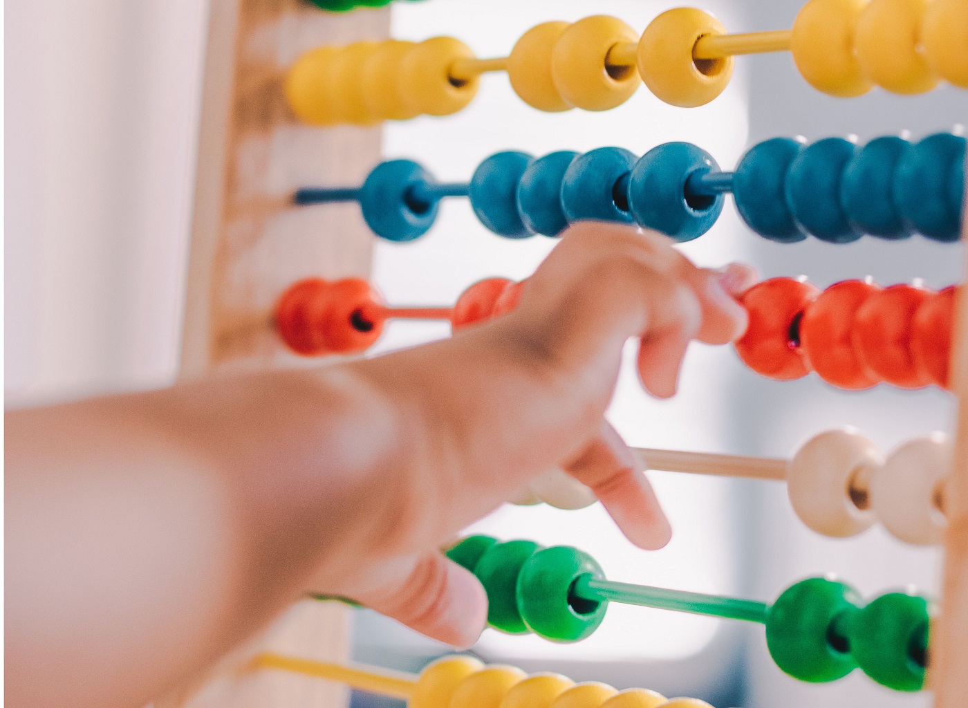 Prezent dla kilkulatka - co wybrać? Które prezenty przypadną do gustu maluchom