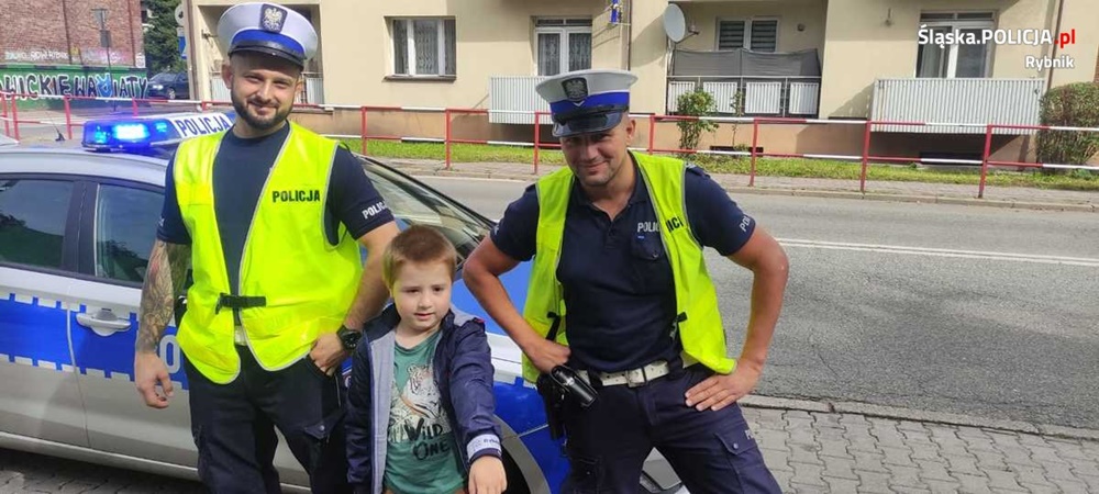 "Noś Odblaski" w Rybniku. Policjanci świecą przykładem!