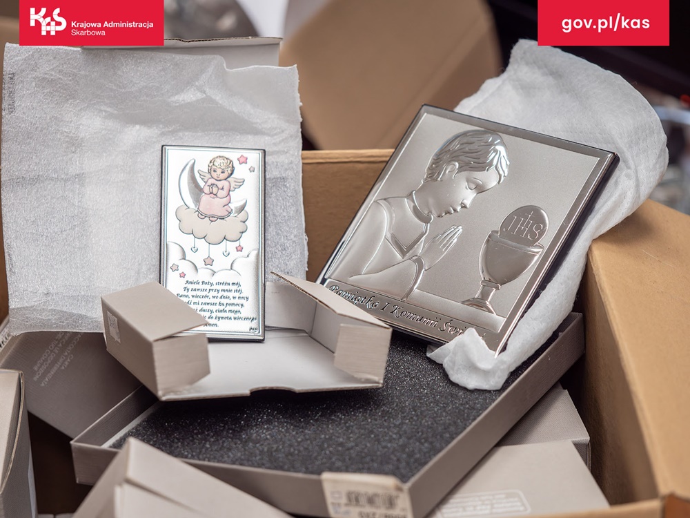 Urząd Skarbowy w Rybniku wystawił na licytację pokaźny zestaw biżuterii!