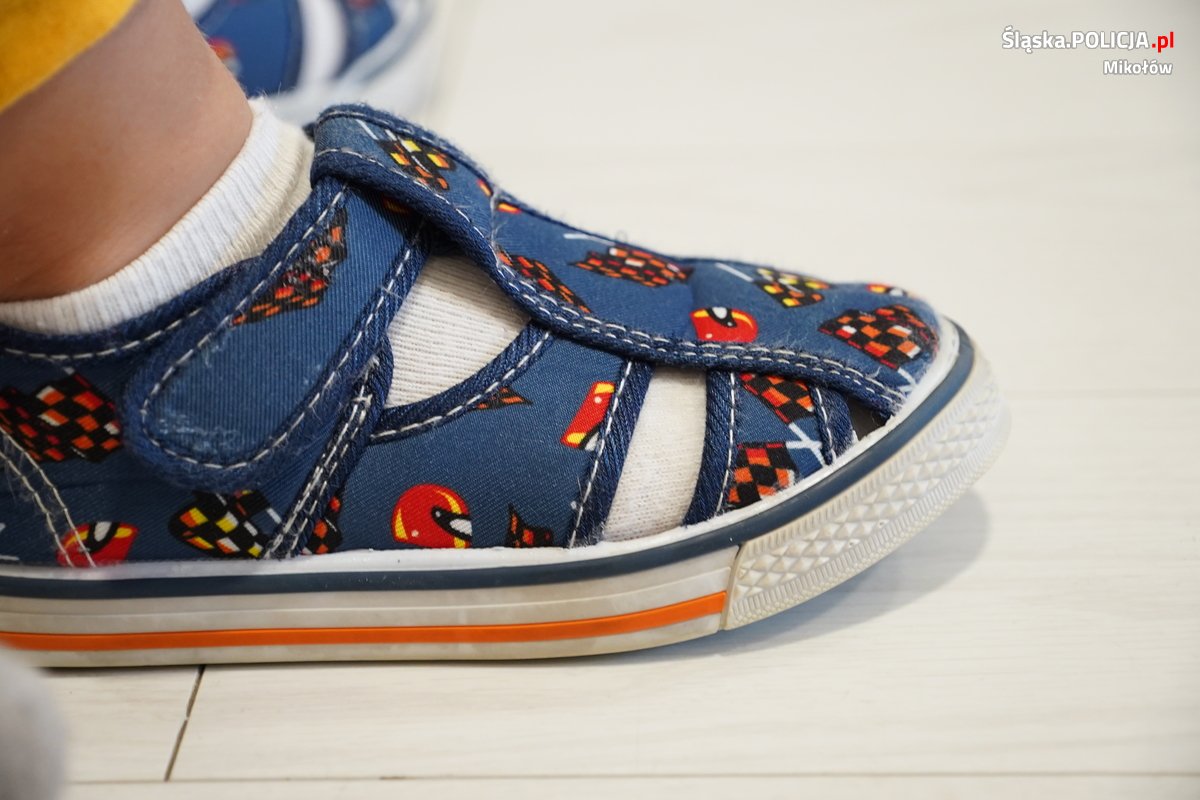 Policyjni profilaktycy w Terapeutycznym Punkcie Przedszkolnym "Wyjątkowa Kraina"