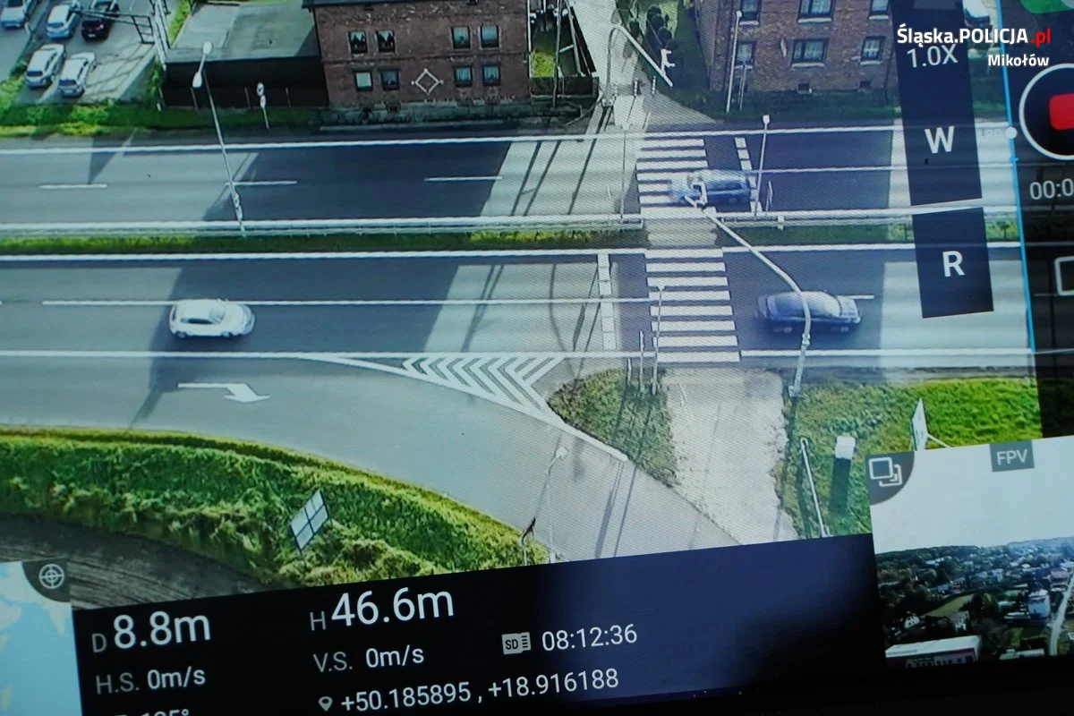 Policyjny dron w mikołowskiej dzielnicy Kamionka. Wiemy ile wykroczeń odnotowała Policja