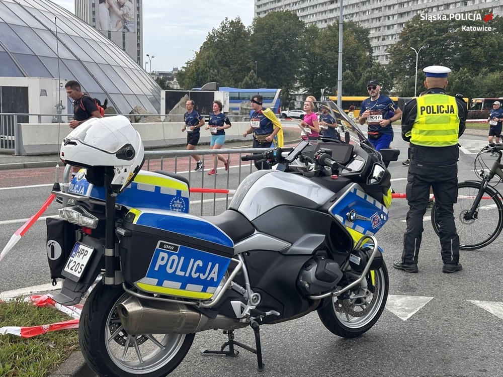 Śląscy policjanci zabezpieczali 15. Silesia Marathon 2023